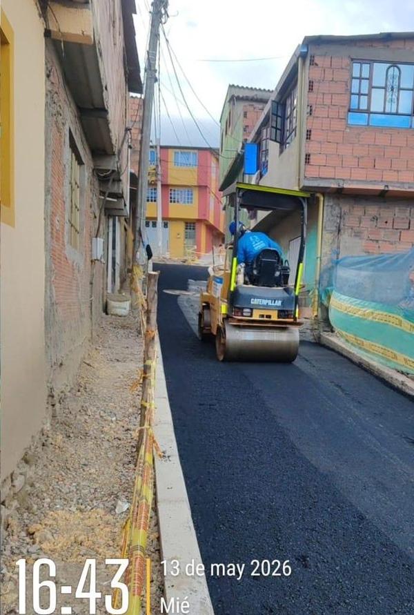 Instalación de tubería para red de alcantarillado en Bogotá