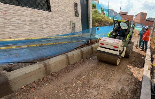 Conexión de tubería a cámara de inspección en obra civil Bogotá
