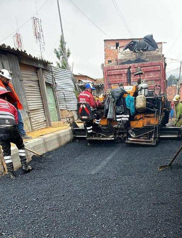 Zanja para colector de alcantarillado en obras civiles Bogotá