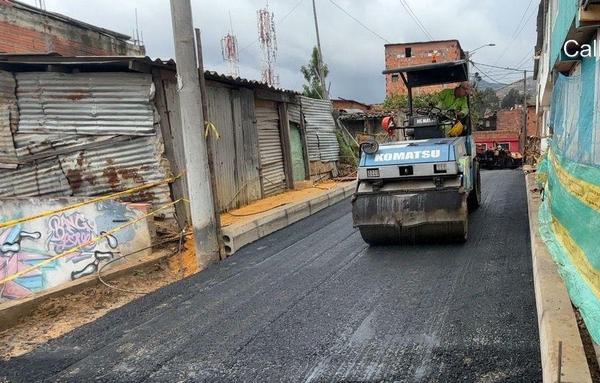 Retiro de material de excavación en obra urbana Bogotá
